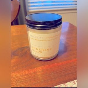 SUNSHINE GLOW - Bath & Body
Works Candle